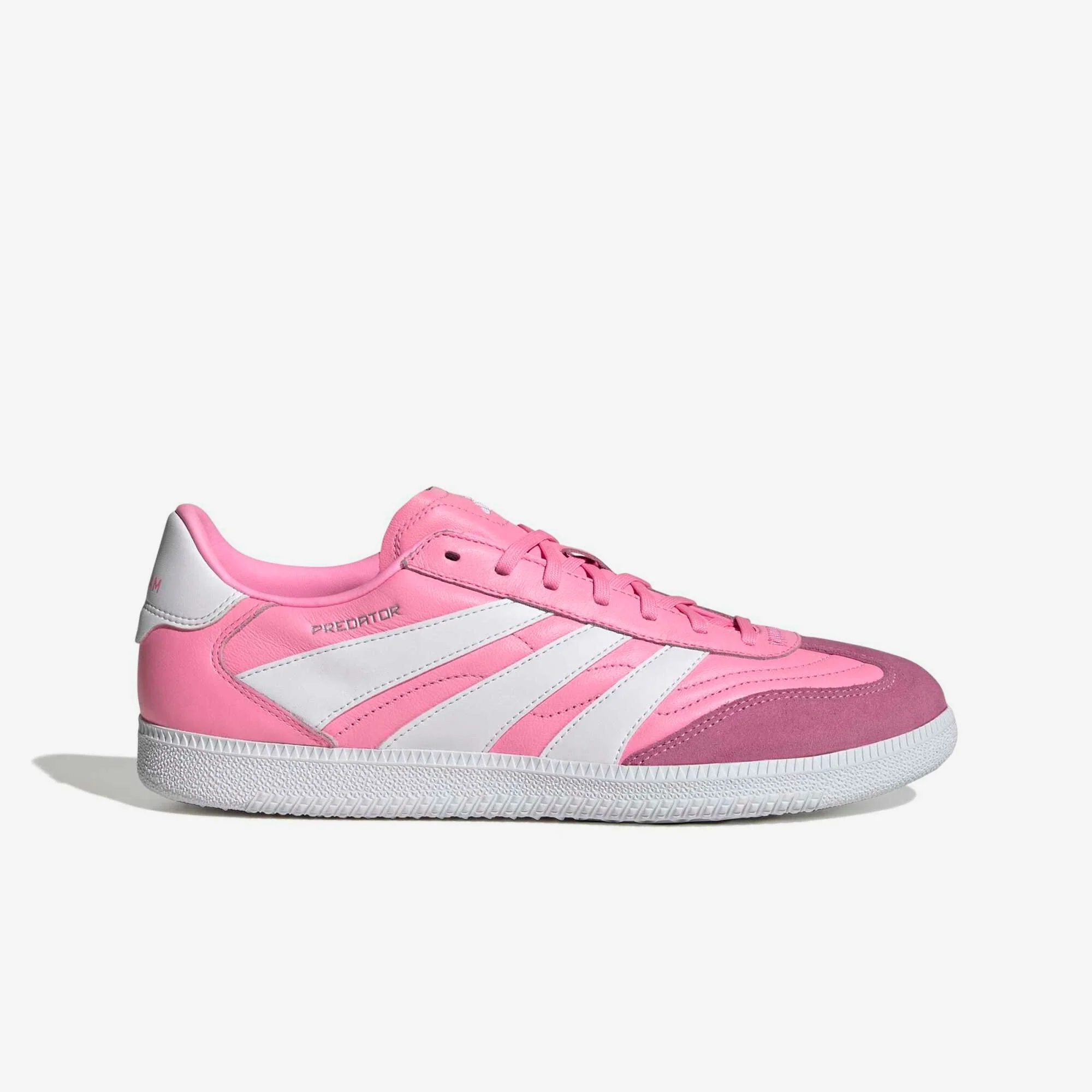 Low-Top Cleats & Shoes